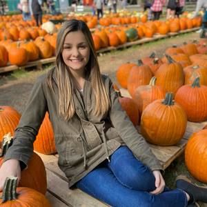 Meet your Posher, Maria